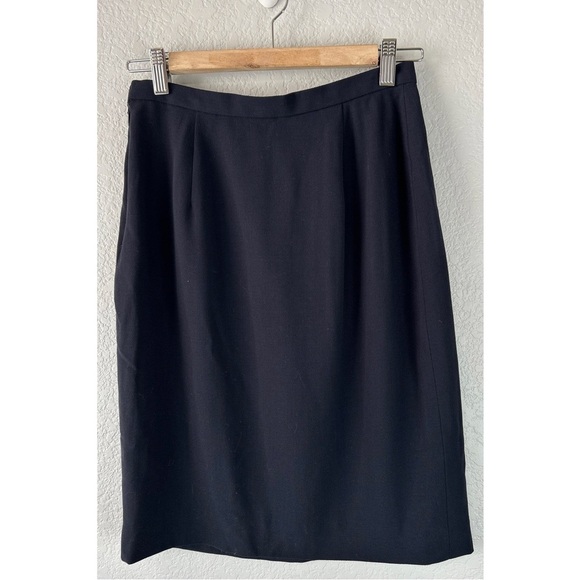 Georgio Armani Vintage Picnic Skirt, 26” Waist / Small - Picture 8 of 14